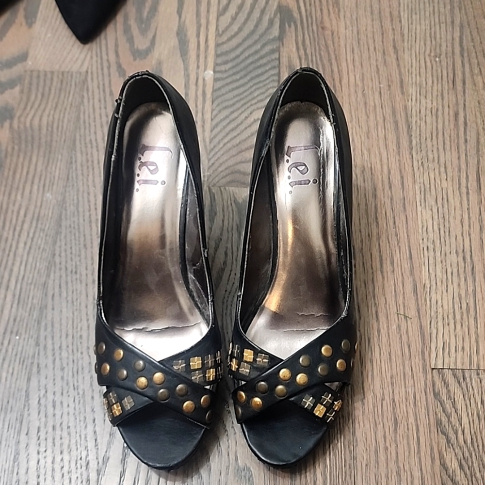 Black Heels LEI
